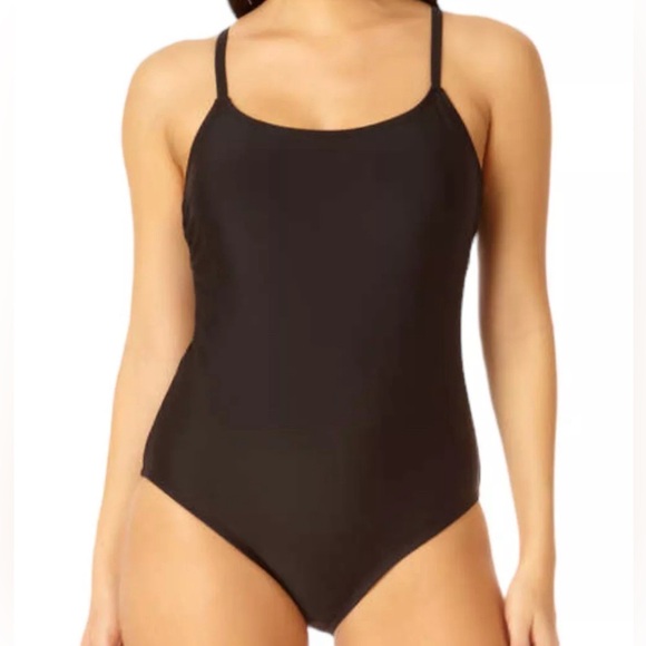 Hurley Swimsuit XS Black One Piece UPF 50+ Removable Cups Stretch Fabric NWT - Picture 2 of 4